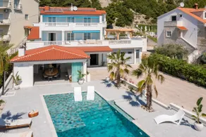 New Luxury Beach Villa - Image 5