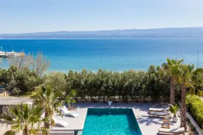 New Luxury Beach Villa - Image 2