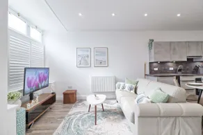 Coastal Nest - Premium flat,3 Minutes to the Beach - Image 2
