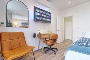 Coastal Nest - Premium flat,3 Minutes to the Beach - Image 4