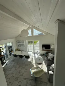 Beach house: Great for winter swimming - Image 2