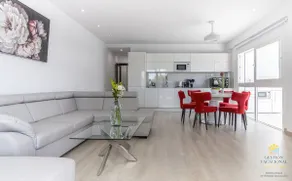 Altamira Lux Suite Beach El Duque - Image 2
