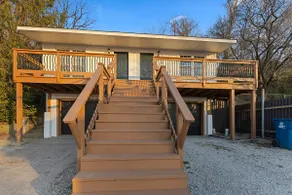 Duplex on the Bluff - Image 2
