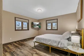 Contemporary Haven near St Cloud Hospital - Image 4