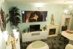 Love Room Normandy *The Medieval Rose* - Image 3