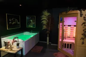 Love Room Normandy *The Medieval Rose* - Image 4