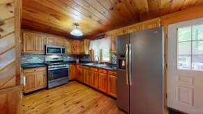 Private Waterfront Dog Friendly Lake House - Image 2