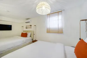 At Mine - Beach Double Suite in SoBe - Image 5