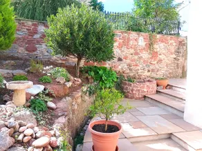 Spacious Cottage: The Secret Well - Image 5