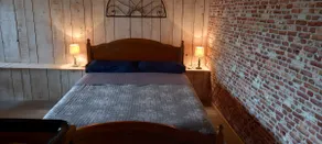 Small, cozy, fully self-contained accommodation. - Image 4