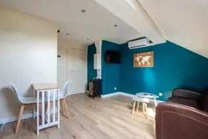 Danton, cozy and warm, close to city center - Image 4