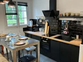 The Little Caen: Cozy and Quiet 1-Bedroom Apartment in the City Center - Image 4