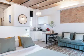 Cozy studio with terrace in Gracia - Image 4