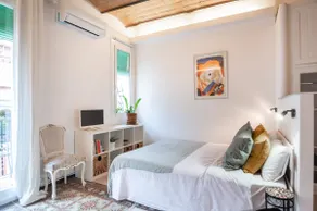 Cozy studio with terrace in Gracia - Image 5