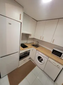 Full equipped flat with pool in Madrid - Image 5