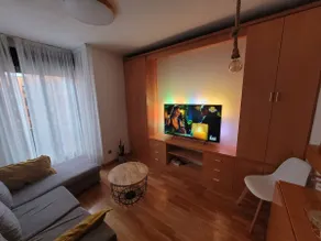 Full equipped flat with pool in Madrid - Image 3