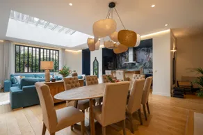 Glass-walled loft with air conditioning – Montmartre & South Pigalle - Image 3