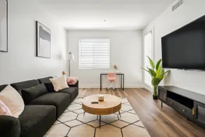 King Bed | Pool, Gym, Spa | 10 Minutes to LAX - Image 2