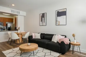 King Bed | Pool, Gym, Spa | 10 Minutes to LAX - Image 4