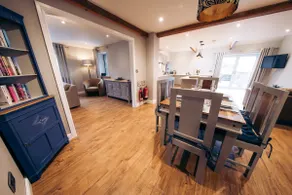Meadow View, own EV charger & super king/king beds - Image 2
