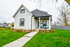 Home w/King Suite 4 Mins to DAY Airport - Image 2