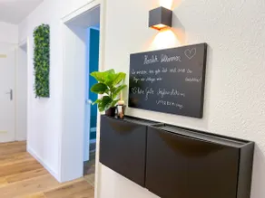 UPPER ROOM: Center|Cozy - Image 5