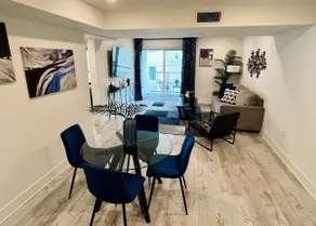 Chic 2BR Century City Apt w/ Parking, Laundry - Image 2