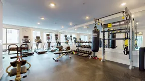 Modern Comforts ,Free Gym Access - Image 3