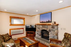 Two-Bedroom Cabin - Image 5