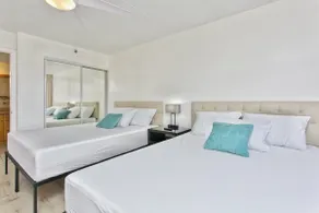 Ocean View Fully Renovated Condo at Waikiki Banyan w/Amazing Amenities - Image 4