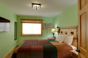 Three-Bedroom Premium Townhouse with Balcony - Image 5