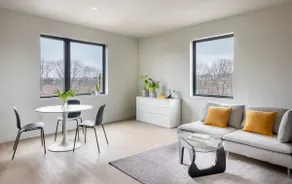 Modern New Apartment, East Side - Image 2