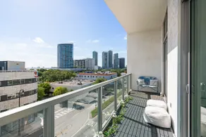 Modern Design District Condo, Balcony, Pool, Gym - Image 3