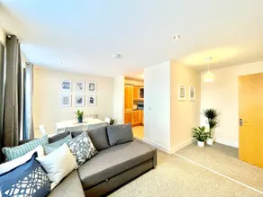 Peaceful Flat Near City Attraction - Image 2