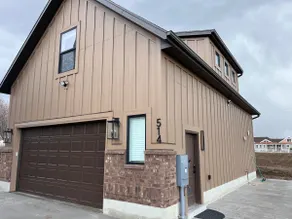 Pete's Lodge - Image 2