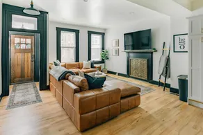 Stunning 5 BR -Heart of Downtown - Image 5