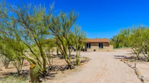 Desert Oasis : Entire Home - Image 2