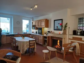 Charming family home - Image 3