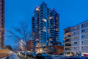 Downtown Views in Beltline with parking spot! - Image 4