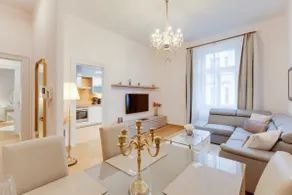 Old Town Royal Two Bedroom Apartment - Image 3