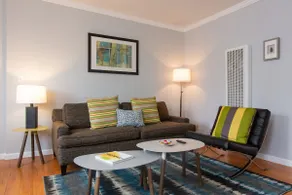 Trendy Sun-Drenched 2 Bdrm Flat - Image 5