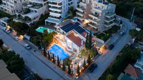 Vouliagmeni Athenian Riviera Villa - Image 4