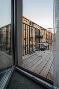 Resume Apartments, Swimmer Corner no.2 - Image 3