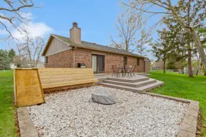 Casa Boho-Fire Pit, BBQ, B-Ball hoop, 2 Car Garage - Image 2