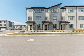 New! Onyx Oasis | 2 Car Garage | Pool | Hot Tub - Image 4