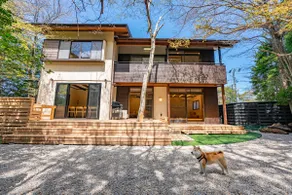 Private rental with open-air hot spring and dog run where you can stay with your dog. Fully equipped with BBQ. - Image 3