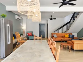 35 BeachHouse Batu Ferringhi 7 Bedroom 7 Bathroom EV friendly - Image 4