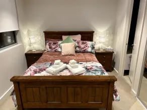 1 cosy bedroom apartment + undercover carpark - Image 2