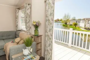 Drakes View Dog friendly chalet - Image 3