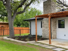The Maple at Lake LBJ - Image 2